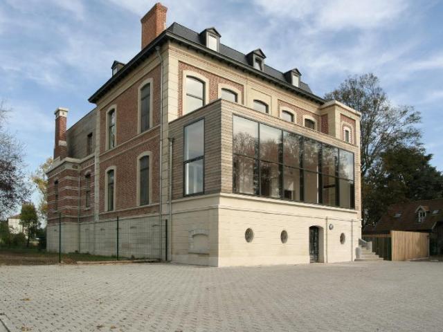 MAISON DES JEUNES - MAISON DE MAITRE CHATEAU ROUGE - WAMBRECHIES