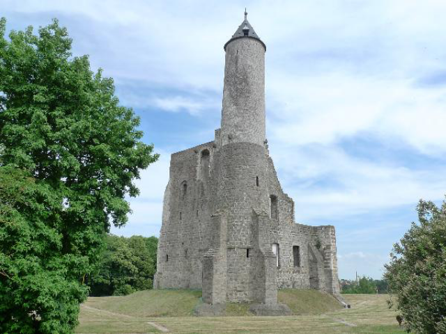 Donjon de Bruay-la-Buissière 